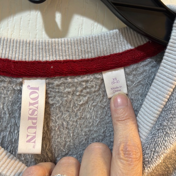 Cozy Gray Sweatshirt with Red Mug Detail - Picture 3 of 3